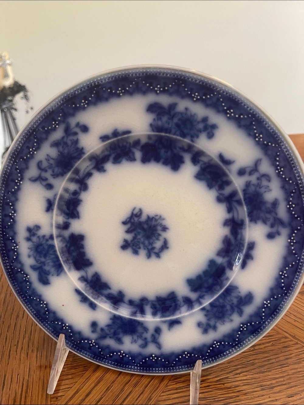 Blue Floral Porcelain Dinner Plate - Elegant Blue Pattern